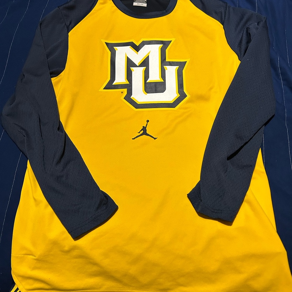 Marquette Golden Eagles shirt
